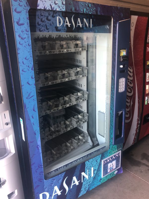 Glass front drink vending machine! Works perfect for Sale in Temecula, CA OfferUp