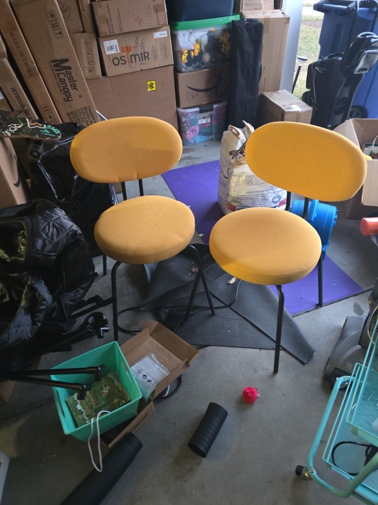 Set of 2 Yellow Accent Chairs – Modern & Stylish
