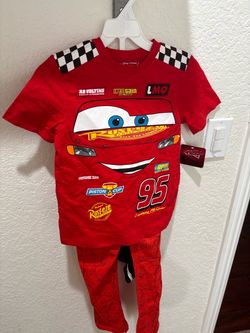 Pixar Cars Lightning McQueen pajama set brand new