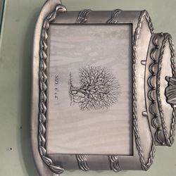 6” by 4” Frame In A Cake Setting For Your Wedding Picture