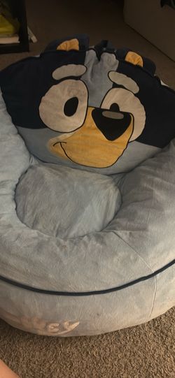 Bluey plushie and pod chair