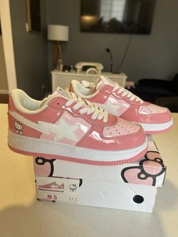 Original RARE Hello Kitty x BAPE STA Low Pink/White , Women’s Size 5 Brand New With Box