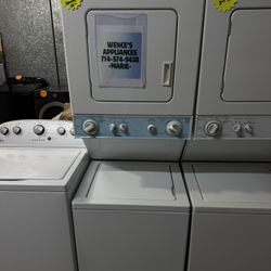 24 WIDE KENMORE ELECTRIC STACKABLE UNIT WASHER/DRYER