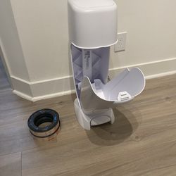 Diaper Genie With Refills