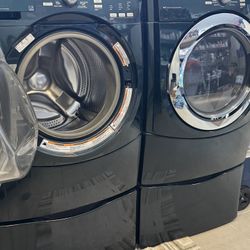 Maytag 5000 Washer & Dryer W/pedastal