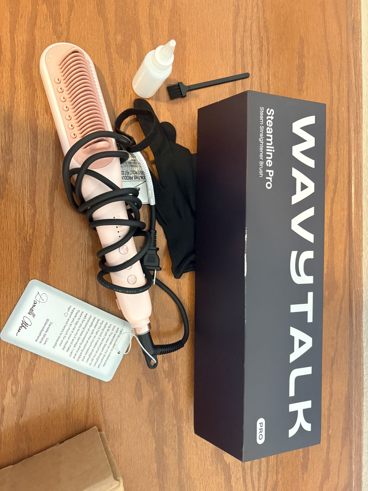 Wavy Talk Steam Hair Straightener Brush