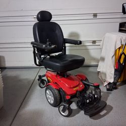 Jazzy By  Select 6 Electric Wheelchair