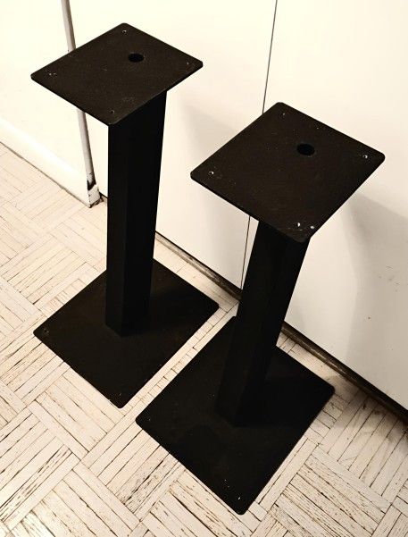 24" Speaker Stands