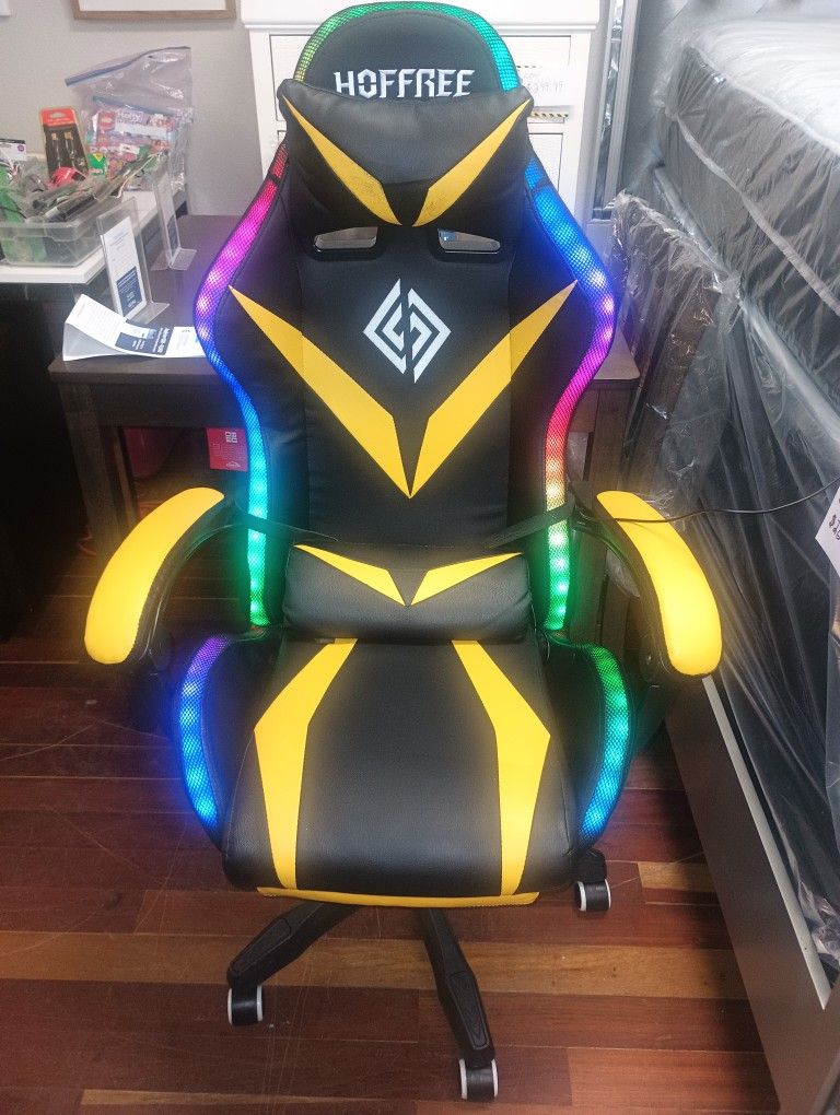 High-Back Hoffree Gaming Chair with Bluetooth Speaker and RGB LED Lights