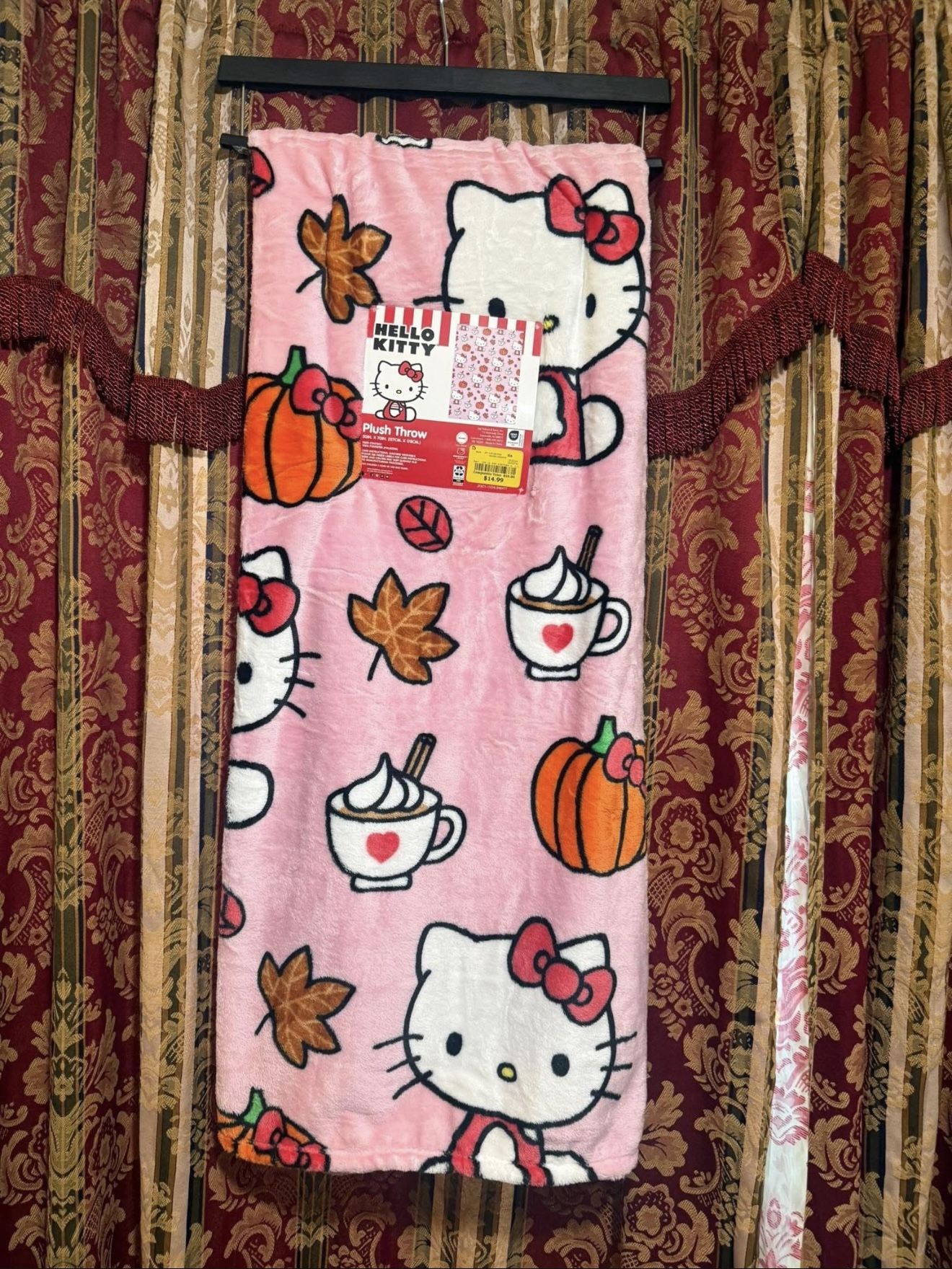 Hello Kitty Latte Blanket 