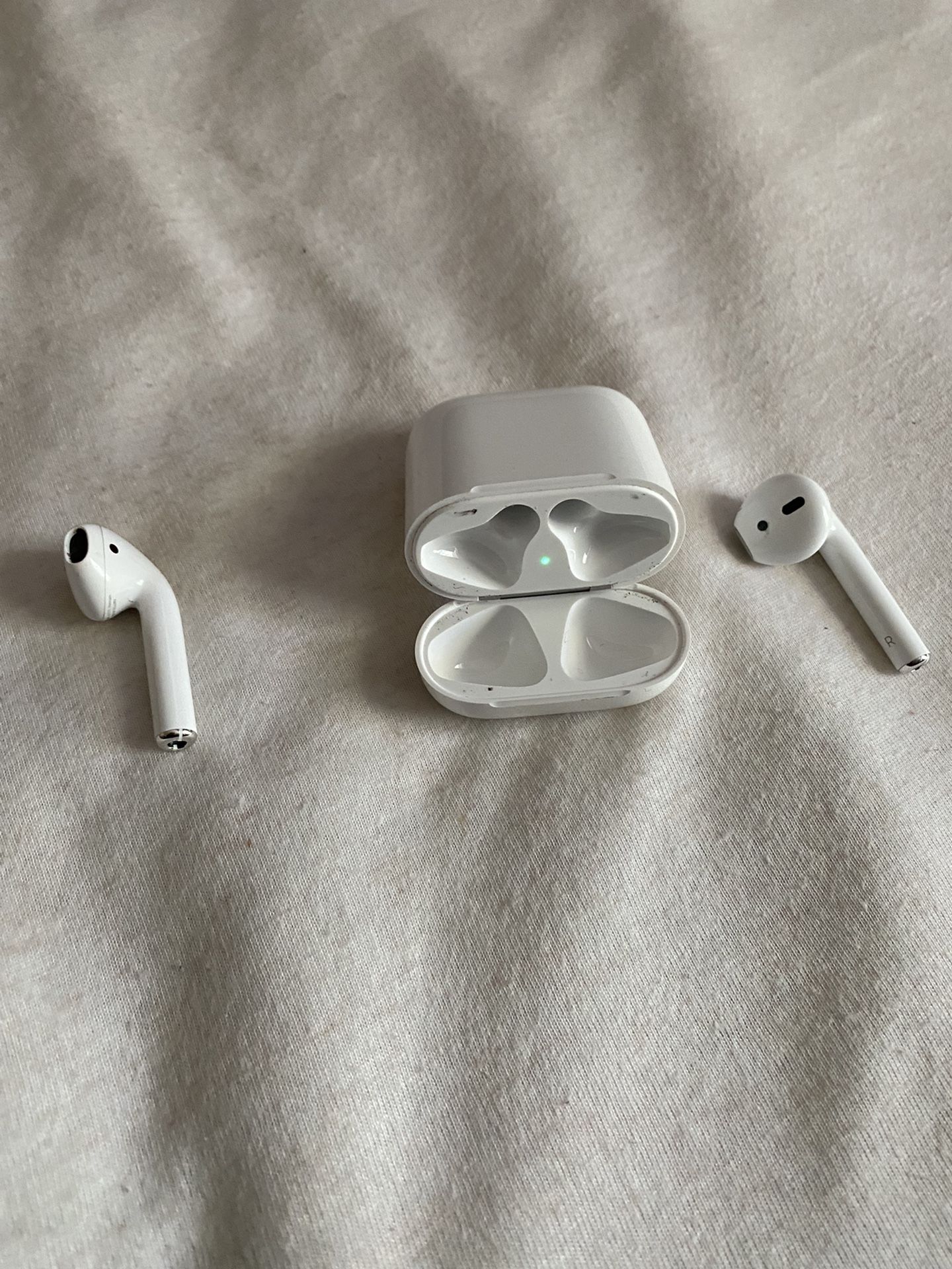 AirPods open box Brand New
