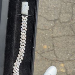 Bustdown Bracelet 