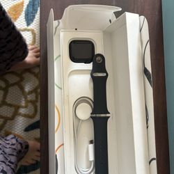 Apple Watch (Series 8)