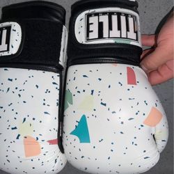 Title Boxing Glove
