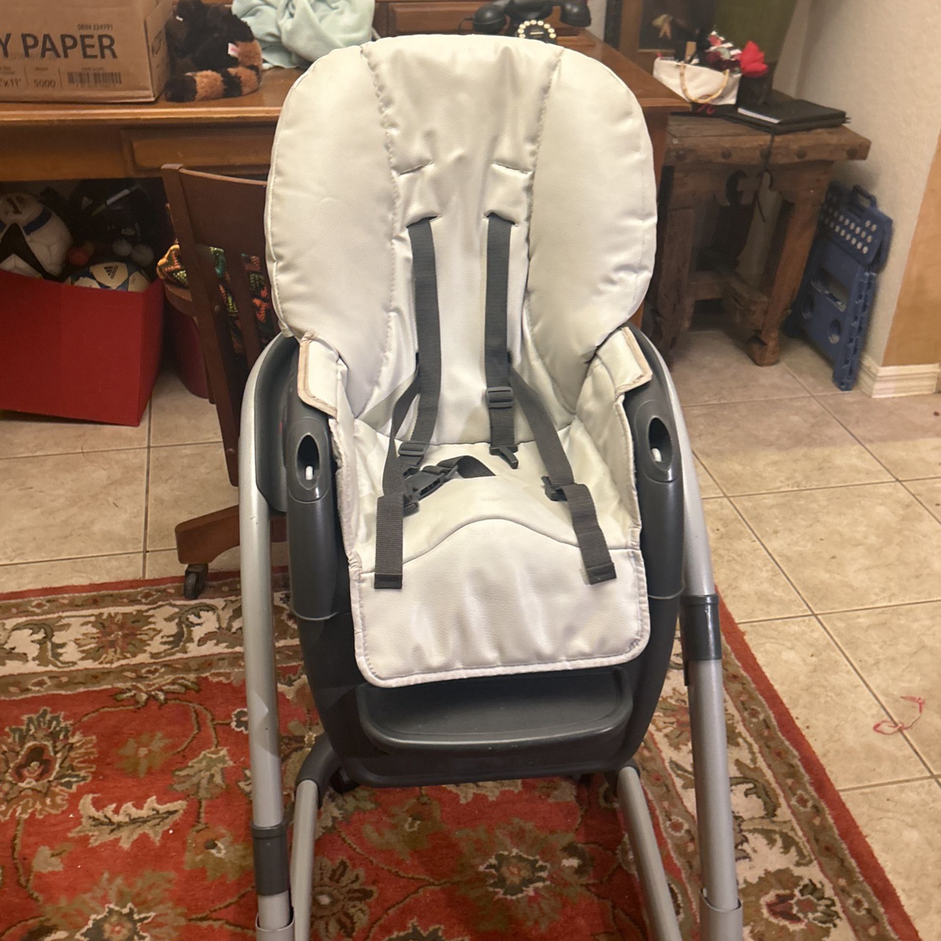  Baby High Chair  This Chair Is Convertible As Baby Grows New 