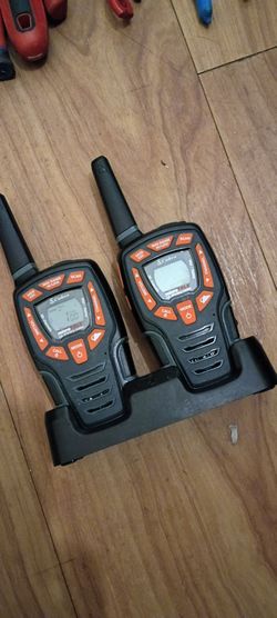 Cobra MicroTalk Walkie Talkies with Charging Dock