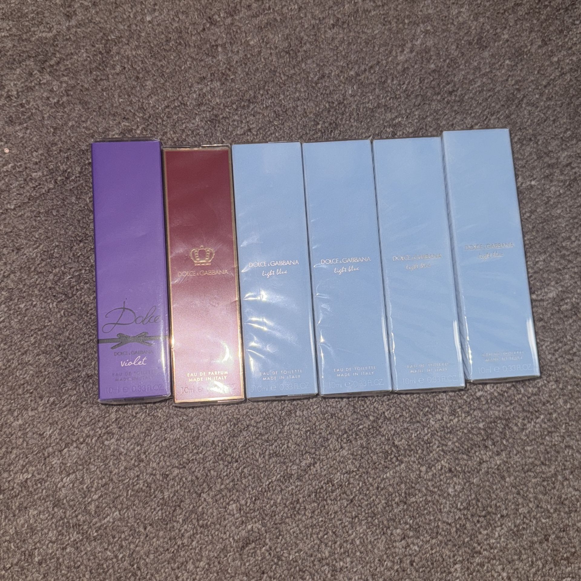Dolce & Gabbana Travel size perfumes .