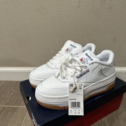 <NIB> Reebok Women's Club C Extra Sneaker  Size:7