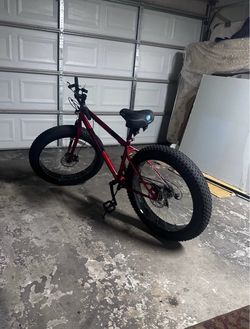 Mongoose Fat Tire Mountain Bike 7 Speeds