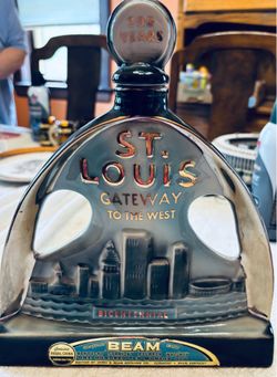 STL Decanter
