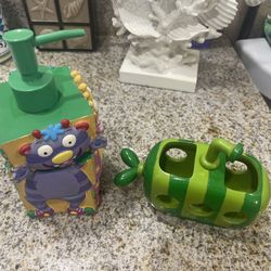 Kids Soap Dispensers And Toothbrush Holder