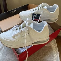 Skechers