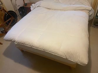 Queen pillow topper