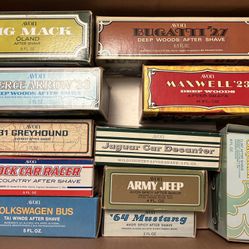 VINTAGE Avon Cologne Decanters (11)