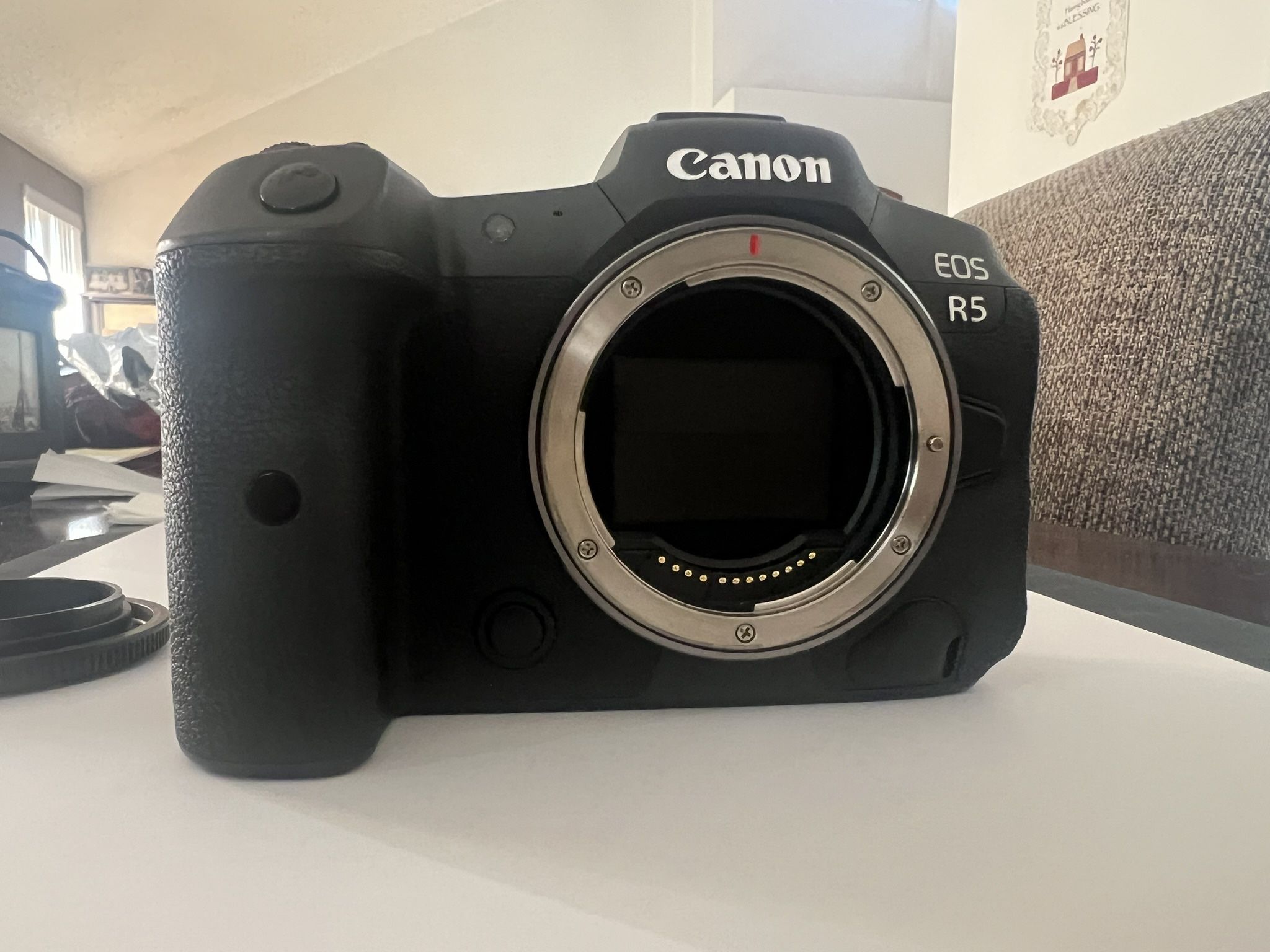 Canon R5 (allstate warranty March 2025)