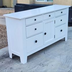 Furniture Dresser
*** FREE Local Delivery ***