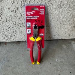 Milwaukee 8" 1000V Insulated Diagonal Cutting Pliers