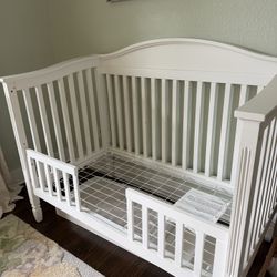 Pottery barn Madison crib With Toddler Bed Conversion Kit 