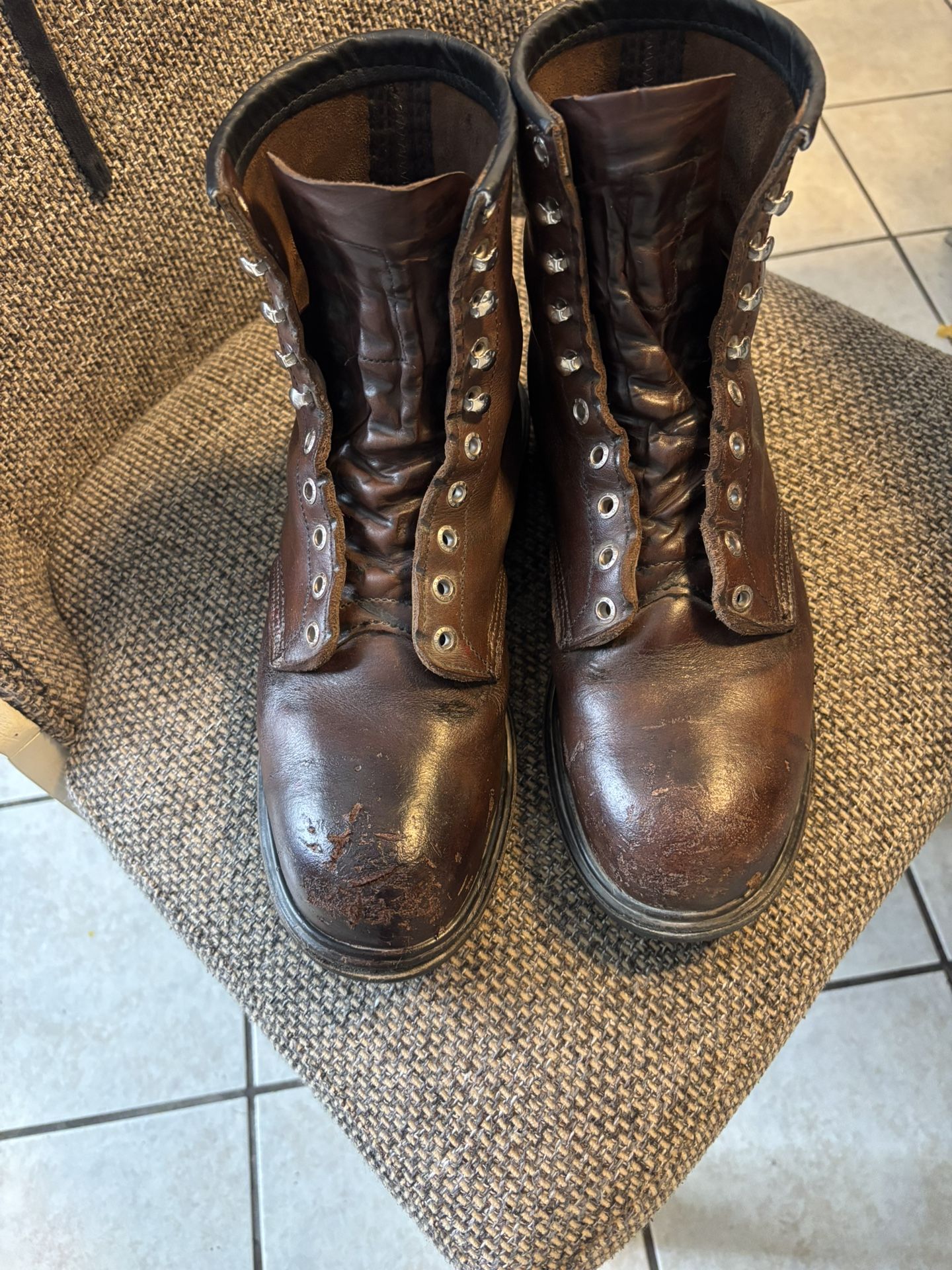 Red Wing Lace-up Boot