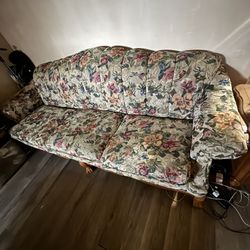 Good Condition Vintage Couch 