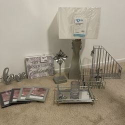 Decor/Office Decorations