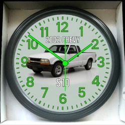 2002 Chevy S10 Ext Cab Glow In The Dark Wall Clock New!