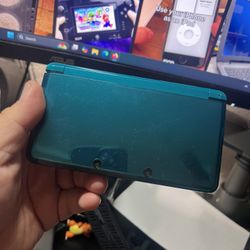 Aqua Blue Loaded Nintendo 3DS w/ Hshop