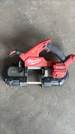 18v Milwaukee bandsaw