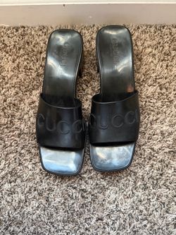 Gucci rubber sandals size 7.5 worn twice