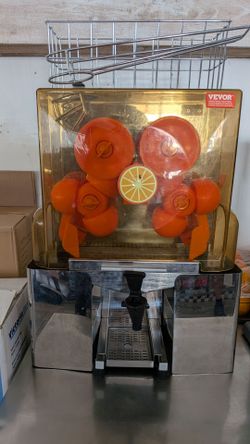 Commercial orange juicer