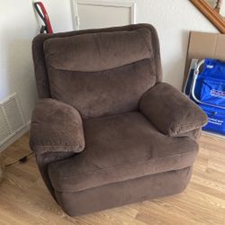 Comfortable Barely Used Reclining Chair