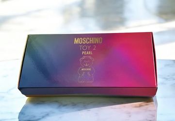 Moschino Toy 2 Pearl Gift Set 5ML/0.17 fl oz Eau De Parfum with Perfumed Body Lotion/Perfumed  Shower Gel