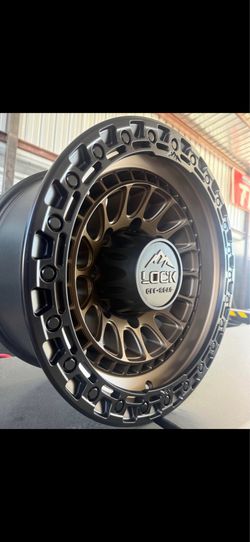 17x9 lock off road