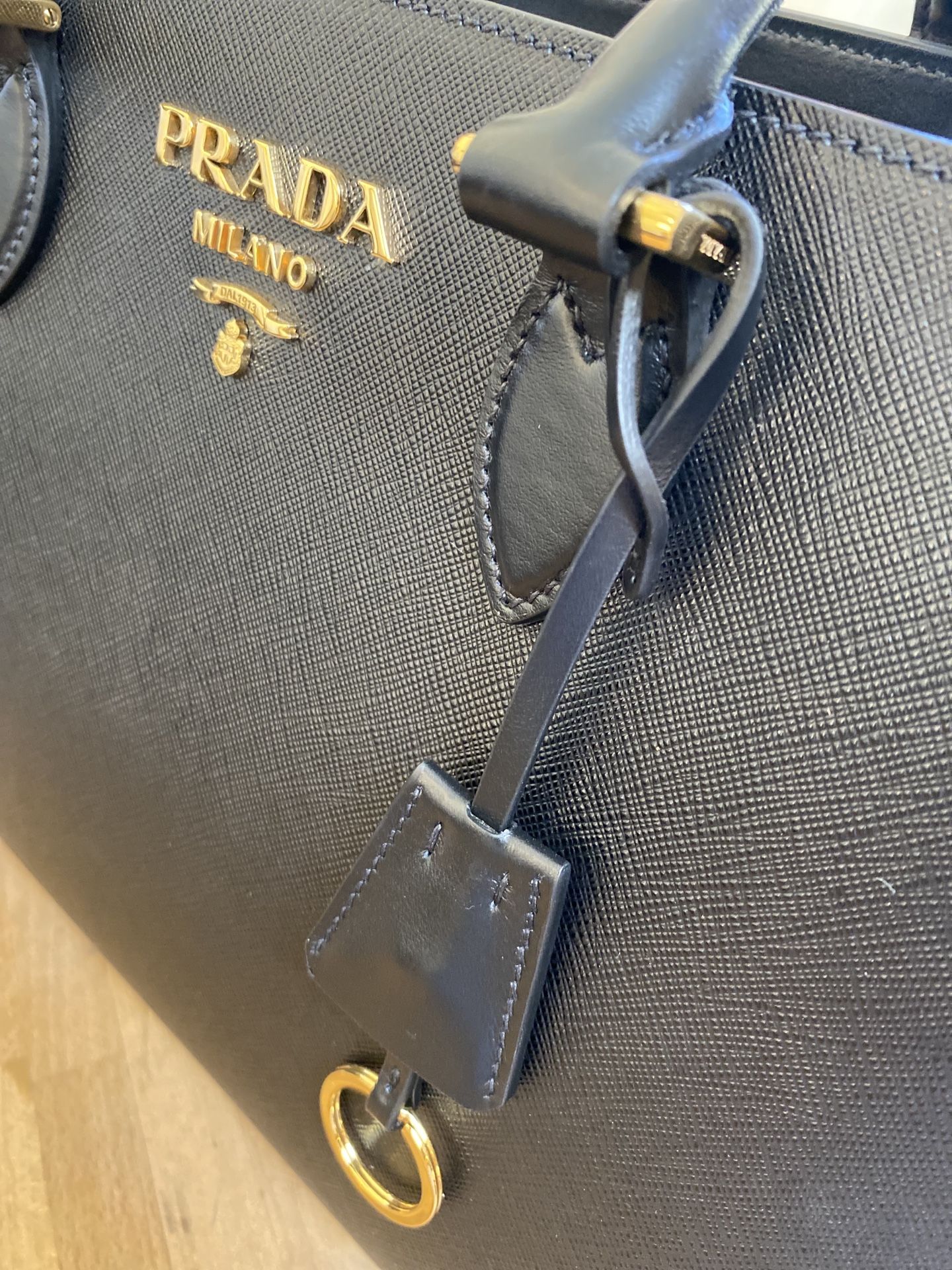 Prada Galleria Saffiano Leather Large Bag (Brand new in original packaging