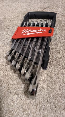 Milwaukee Wrenches