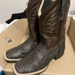 Ariat Boys Size 2 Western Boots