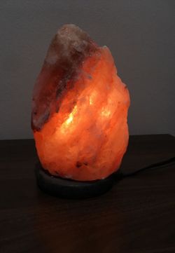 Himalayan salt lamp