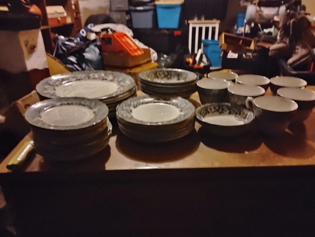 Antique Dish Set 