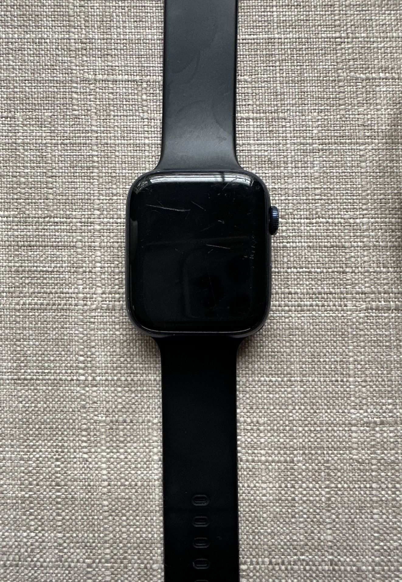 Series 6 44mm Apple Watch 