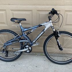 Shwinn S-25 Mountain Bike
